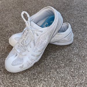 BARELY WORN Varsity Brand LP3 cheer shoes